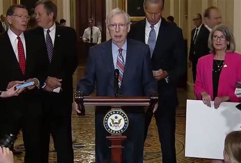 mitch mcconnell freezes at news conference